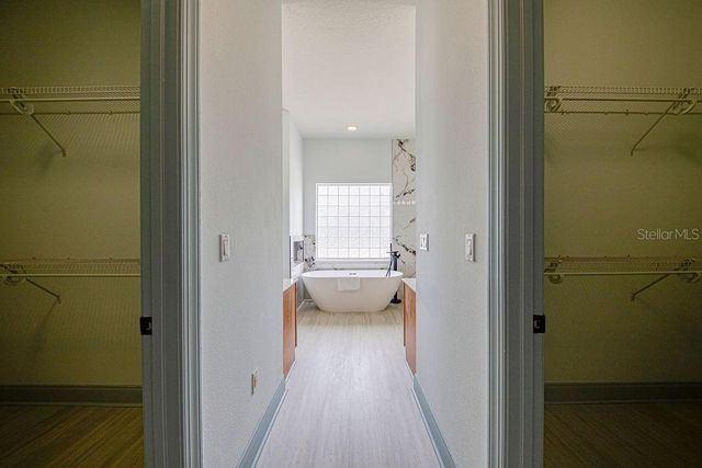 4873 NE 64TH AVENUE, Silver Springs, FL 34488