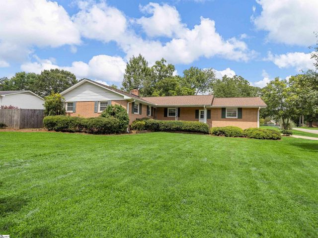 601 Wood Drive, Greer, SC 29651