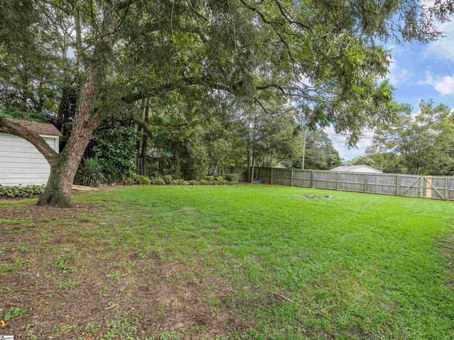 601 Wood Drive, Greer, SC 29651