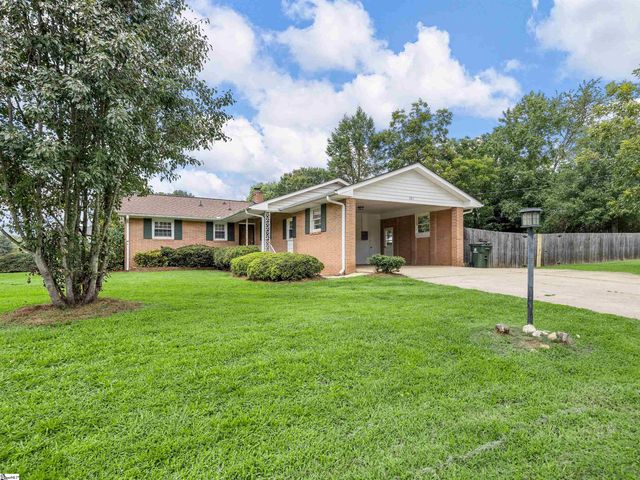 601 Wood Drive, Greer, SC 29651