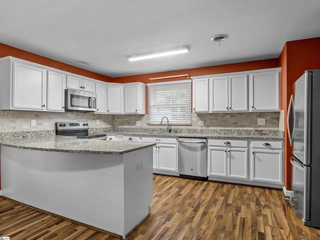 601 Wood Drive, Greer, SC 29651