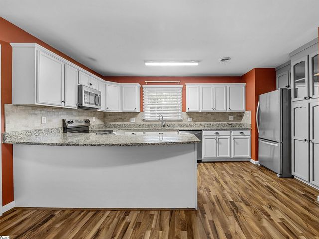 601 Wood Drive, Greer, SC 29651