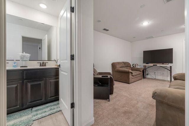 1854 Botticelli Way, Lodi, CA 95242