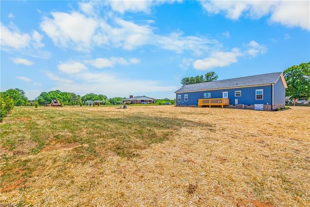 4727 NC Highway 67, Boonville, NC 27011