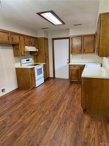 5916 N 36th Street, Mcallen, TX 78504