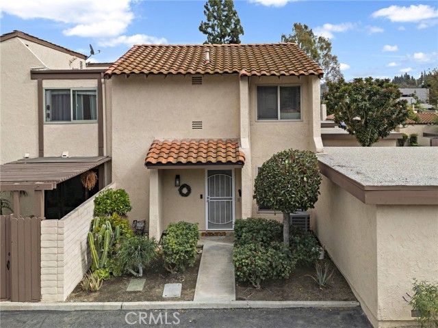 230 S Plaza De Domingos, Anaheim, CA 92807