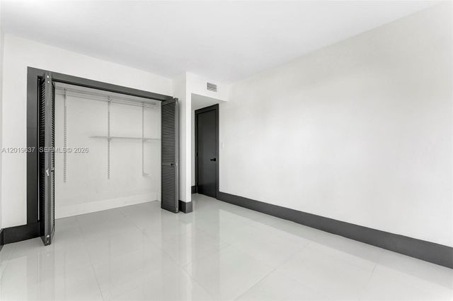 20441 NE 30th Ave 106-9, Aventura, FL 33180
