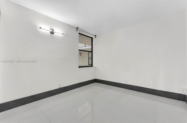 20441 NE 30th Ave 106-9, Aventura, FL 33180