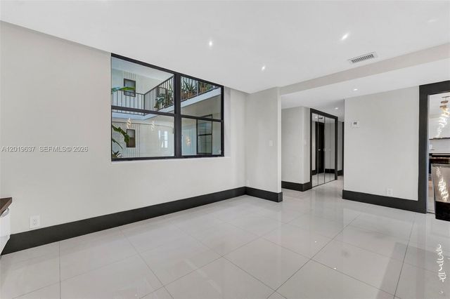 20441 NE 30th Ave 106-9, Aventura, FL 33180