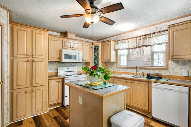 275 Falcon Circle, Chatsworth, GA 30705