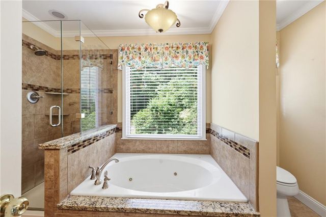 4713 Bedford Glenn, Flowery Branch, GA 30542