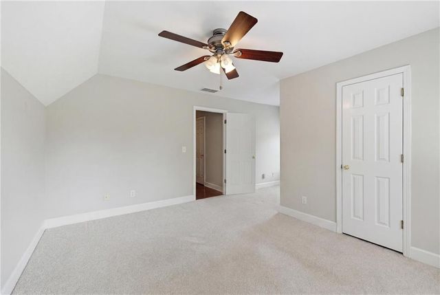 4713 Bedford Glenn, Flowery Branch, GA 30542