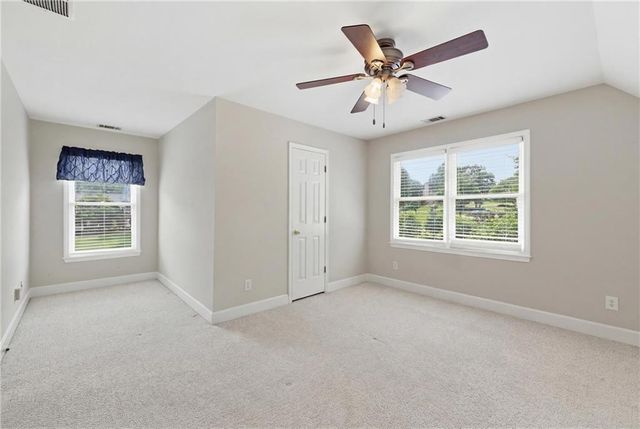 4713 Bedford Glenn, Flowery Branch, GA 30542
