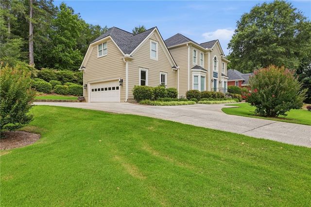 4713 Bedford Glenn, Flowery Branch, GA 30542