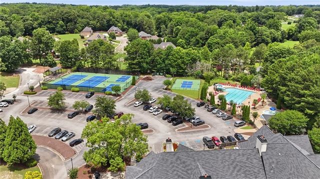 4713 Bedford Glenn, Flowery Branch, GA 30542