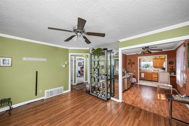 1212 NW Lincoln, Lawton, OK 73507