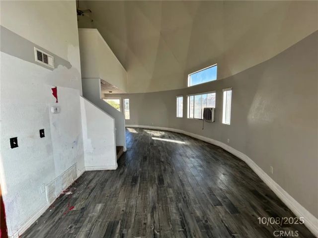 22677 South, Apple Valley, CA 92307