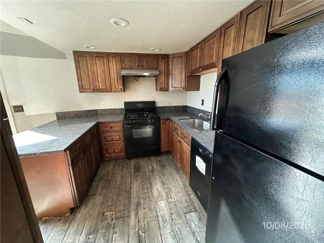 22677 South, Apple Valley, CA 92307