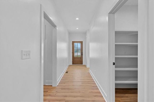 463 SE 90th Road, Warrensburg, MO 64093