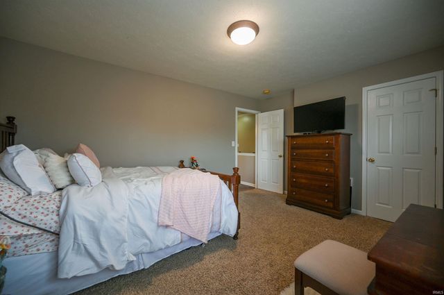 1933 MARJORIE Lane, Kokomo, IN 46902