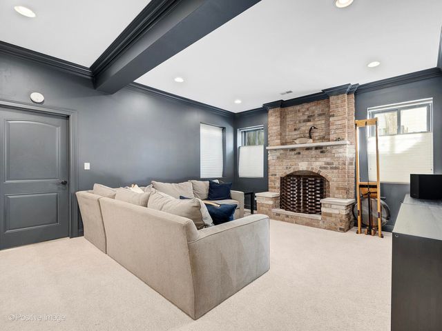 425 S Quincy Avenue, Hinsdale, IL 60521