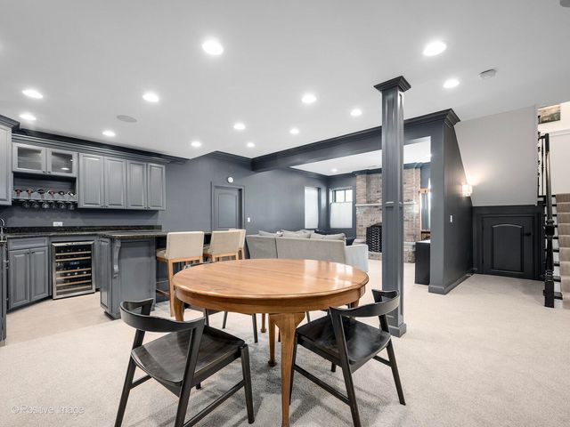 425 S Quincy Avenue, Hinsdale, IL 60521