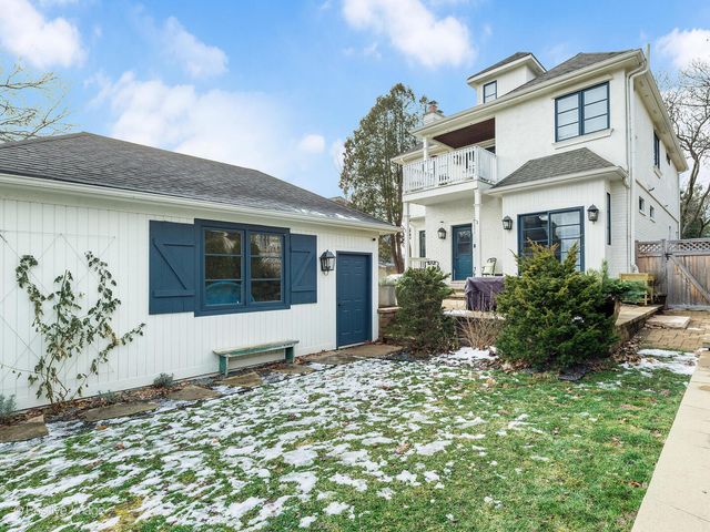 425 S Quincy Avenue, Hinsdale, IL 60521