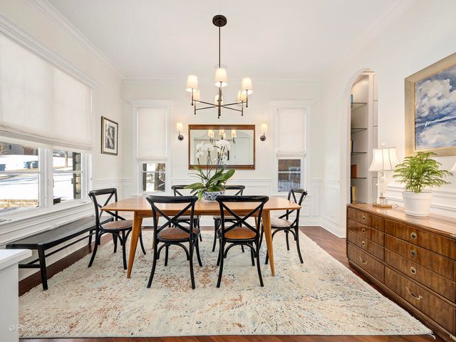 425 S Quincy Avenue, Hinsdale, IL 60521