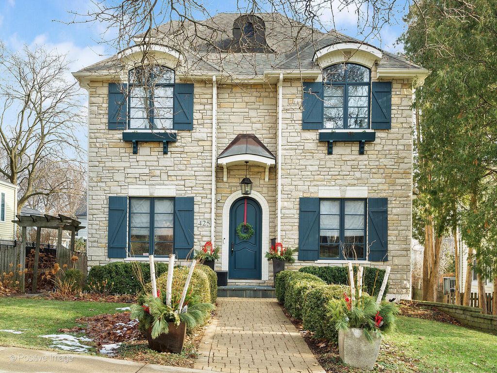 425 S Quincy Avenue, Hinsdale, IL 60521