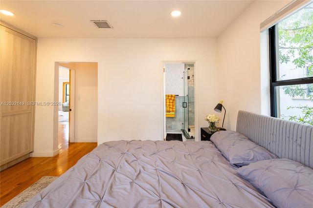 4230 Royal Palm Avenue, Miami Beach, FL 33140