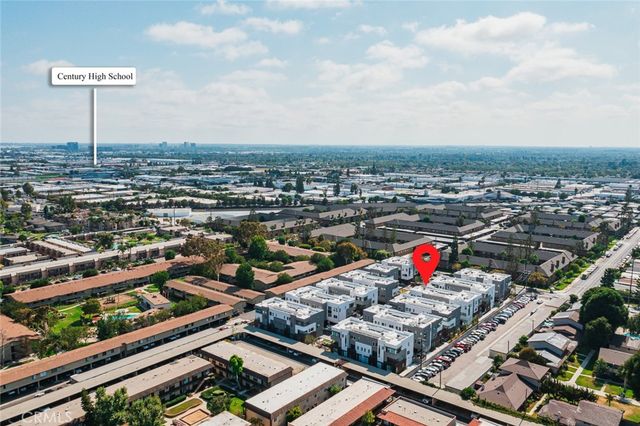 609 S Lyon Street, Santa Ana, CA 92705