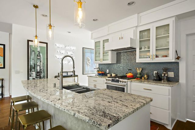 2609 Francisco ST, Austin, TX 78702