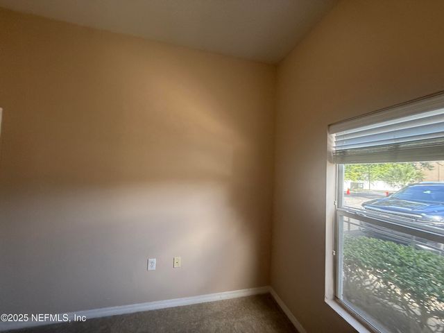 5150 PLAYPEN Drive 2-1, Jacksonville, FL 32210