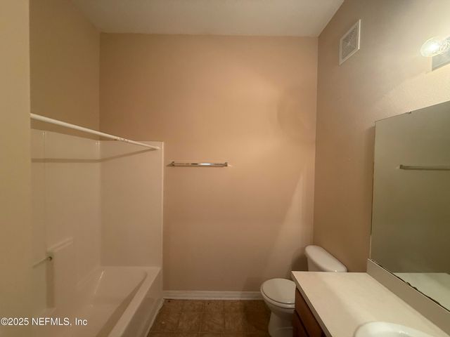 5150 PLAYPEN Drive 2-1, Jacksonville, FL 32210