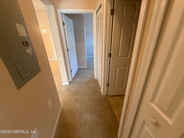 5150 PLAYPEN Drive 2-1, Jacksonville, FL 32210