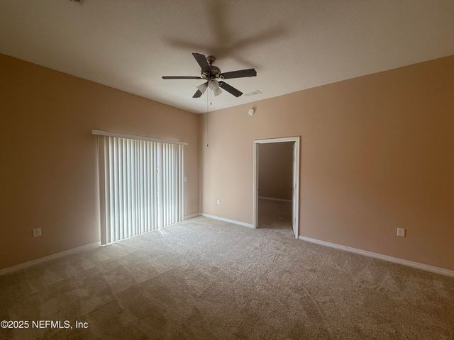 5150 PLAYPEN Drive 2-1, Jacksonville, FL 32210