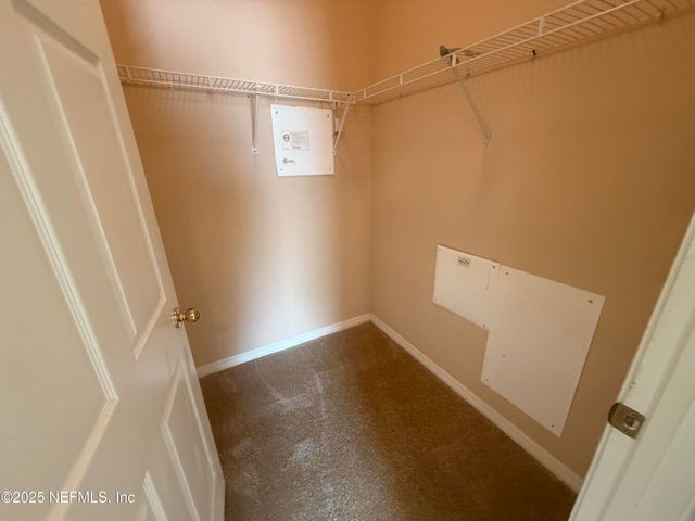 5150 PLAYPEN Drive 2-1, Jacksonville, FL 32210