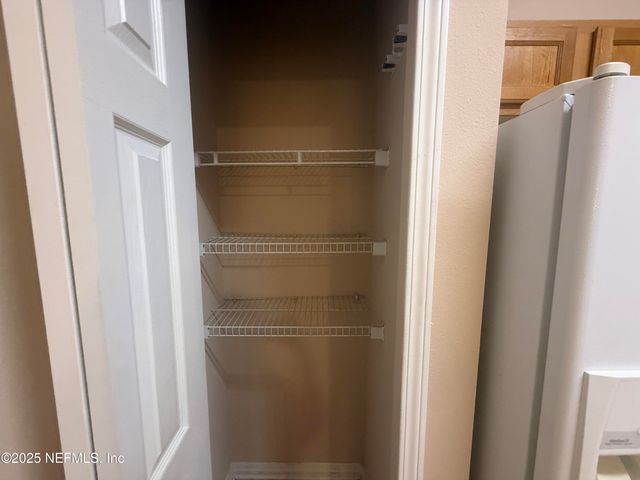 5150 PLAYPEN Drive 2-1, Jacksonville, FL 32210