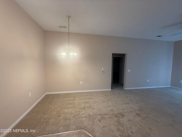 5150 PLAYPEN Drive 2-1, Jacksonville, FL 32210