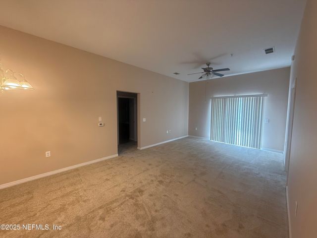 5150 PLAYPEN Drive 2-1, Jacksonville, FL 32210