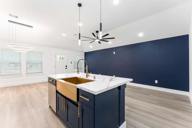 9406 Sandra Street A, Houston, TX 77016