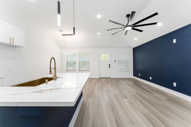 9406 Sandra Street A, Houston, TX 77016