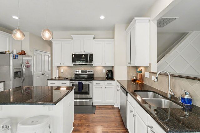 49 Chesterton Court, Cameron, NC 28326