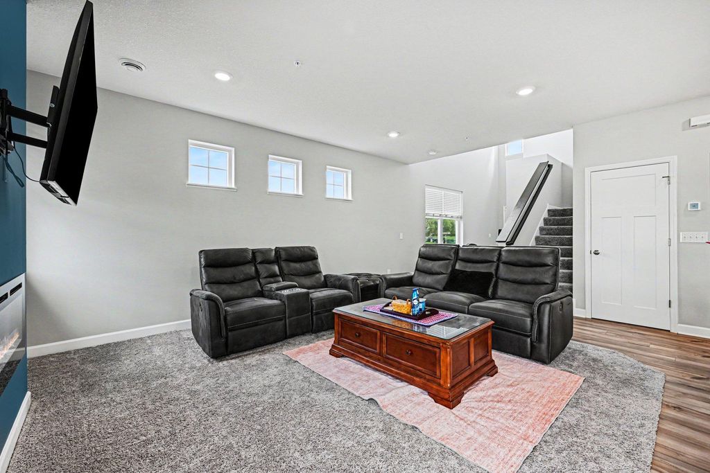 10529 Weston Way N, Maple Grove, MN 55369 — photo 2