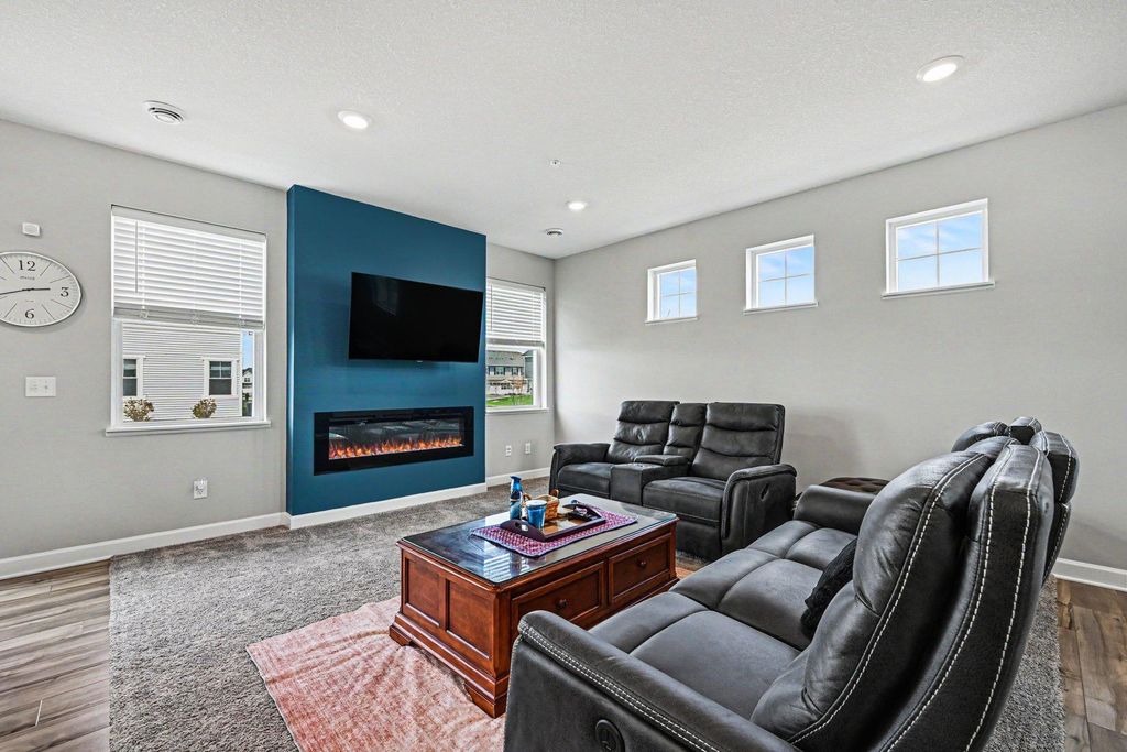 10529 Weston Way N, Maple Grove, MN 55369 — photo 4