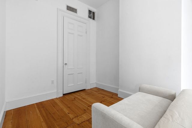 302 Commonwealth Ave C, Boston, MA 02115