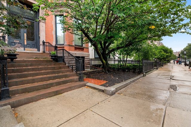 302 Commonwealth Ave C, Boston, MA 02115