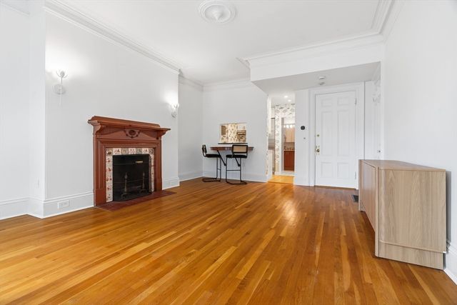 302 Commonwealth Ave C, Boston, MA 02115