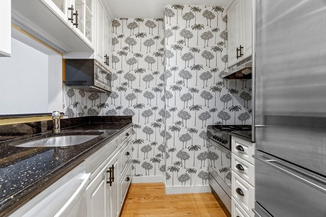 302 Commonwealth Ave C, Boston, MA 02115