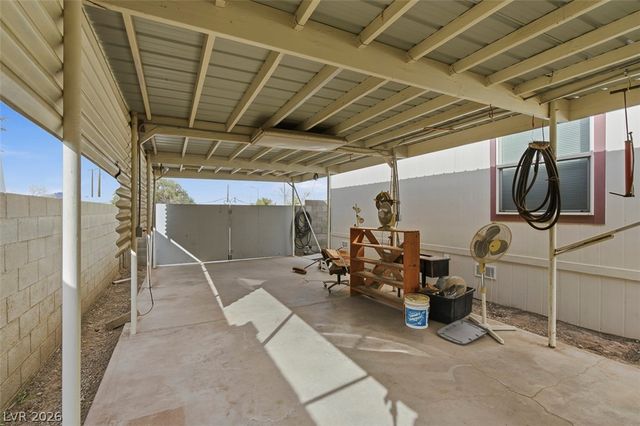 228 Hopi Lane, Henderson, NV 89015